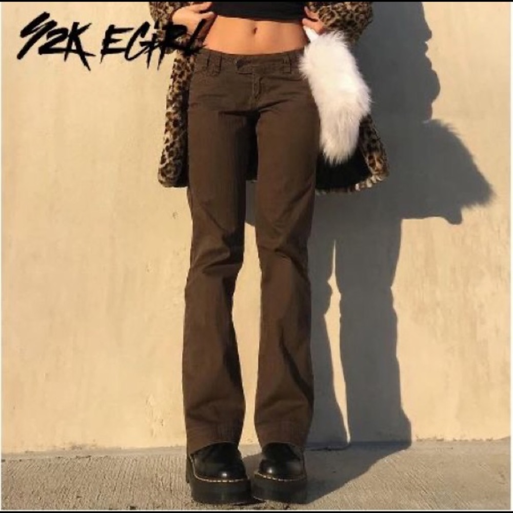 Low-Waisted Brown Pants
